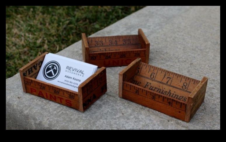 Κάτοχοι επαγγελματικών καρτών DIY Wooden: Crafting Professional Accessories