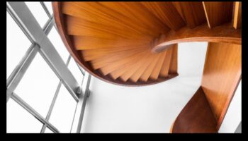 Μορφή και Λειτουργία: Αποτυπώνοντας την Αρχιτεκτονική με Κάθε λεπτομέρεια